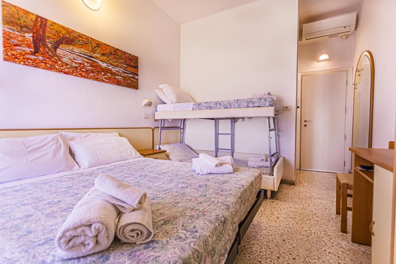 Hotel Continental Bellaria-Igea Marina Ngoại thất bức ảnh