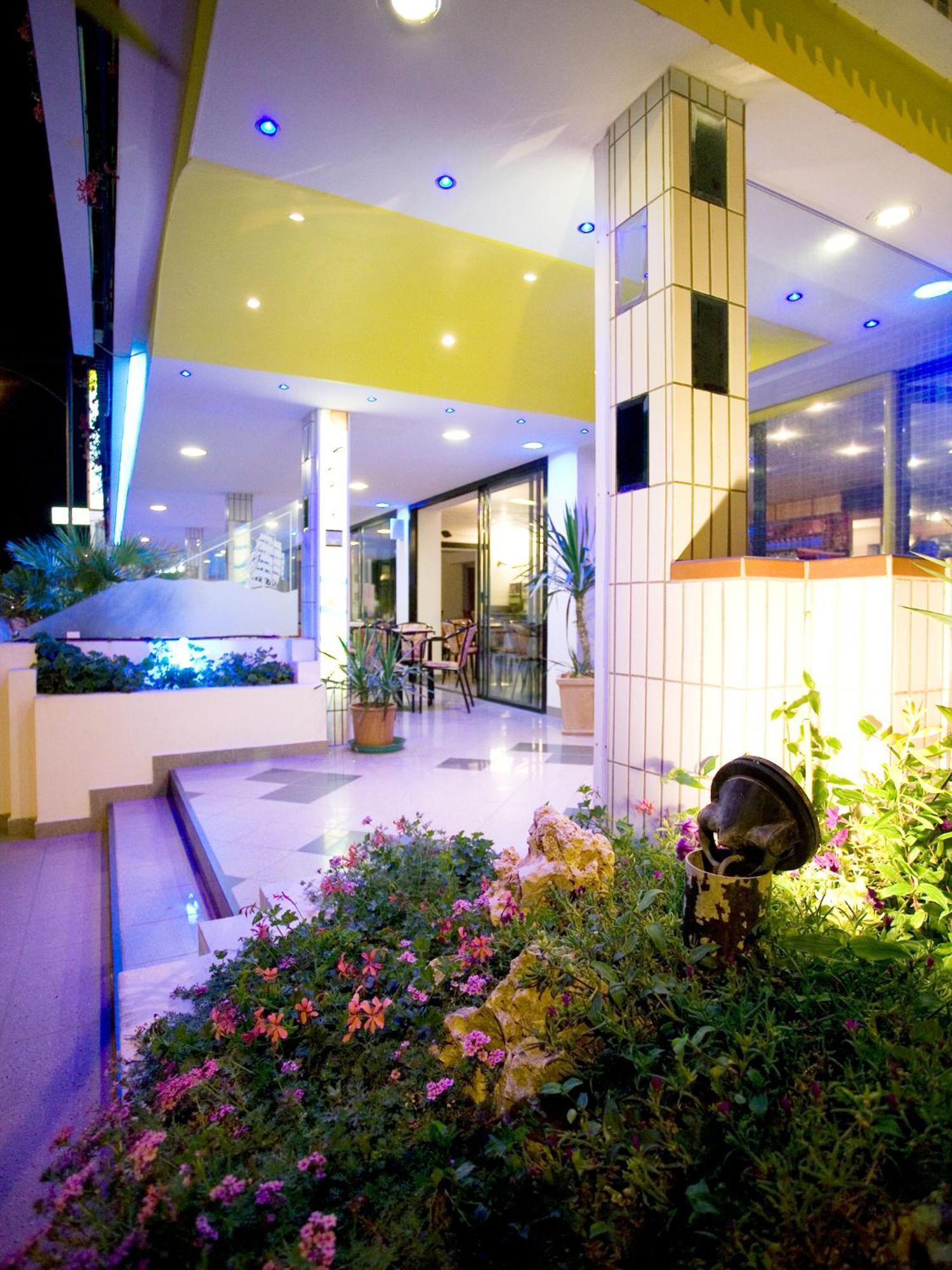 Hotel Continental Bellaria-Igea Marina Ngoại thất bức ảnh